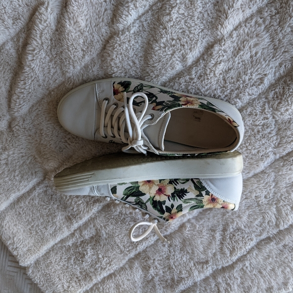 ECCO • Floral, Hawaiian Print EUC sneakers - Picture 3 of 7